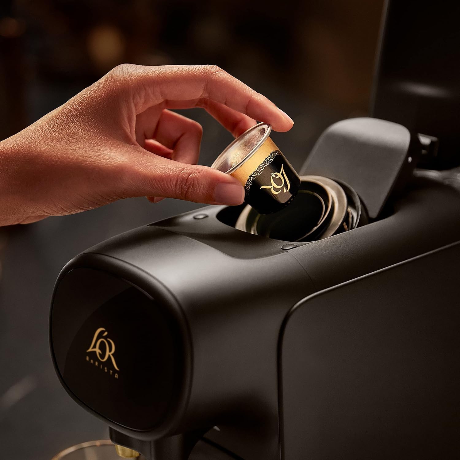 Luxentia Cafetière à capsules Premium - Coffee Machine à 19 bars, Noir LM9012/60